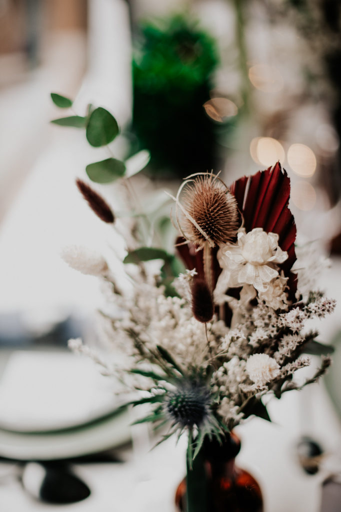 Composition de fleurs séchées et stabilisées